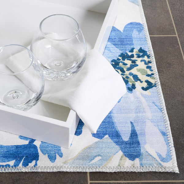 Safavieh Malibu Contemporary Runner Rug – Floral Design In Tranquil Hues For Hallways And Entryways, Durable & Washable Light Blue ,Blue Polyester Pile Mbu852l-5