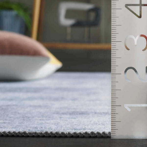 Safavieh Malibu Contemporary Area Rug - Elegant, Durable Design With Slip-resistant Backing For Modern Living Grey Polyester Mbu897f-6