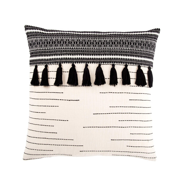 Jaipur Living Jaipur Living Mercado Cotton Tribal Pillow Cover with Tasseled Bohemian Texture PLC102242