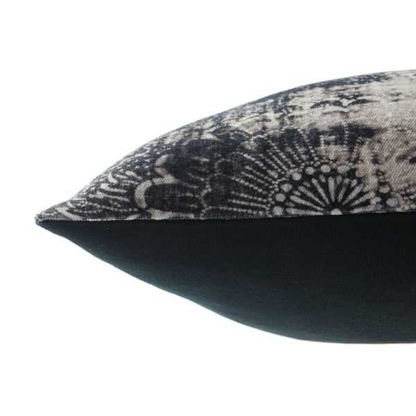 Jaipur Living Jaipur Living Holi Cotton Lumbar Cover Suzani Medallion Boho Indigo Pillow PLC102248