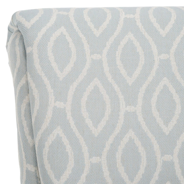 Safavieh Hazina Club Chair - Luxurious Paisley Upholstery, Classic Design, Perfect For Living Spaces & More Light Blue MCR1002G