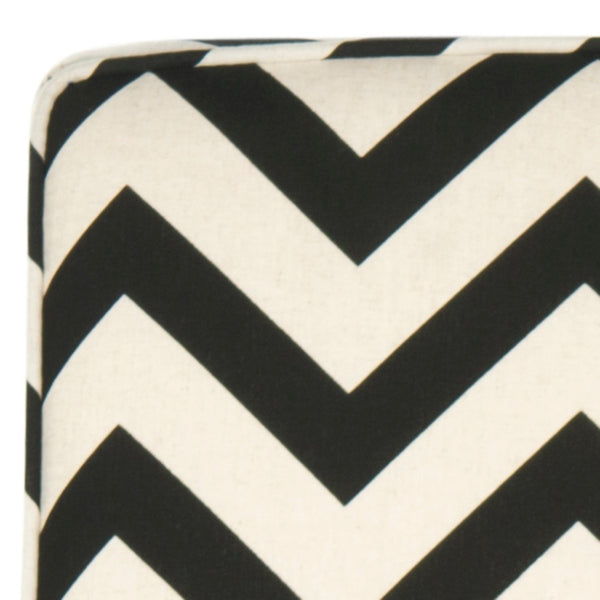 Safavieh Armond Chair - Stylish Chevron Accent Chair For Modern Living Rooms, Bedrooms, Or Cozy Reading Nooks Black / White MCR1006D