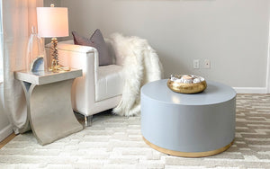 Safavieh Hollywood Glam Tufted Accent Chair – Plush White Upholstery, Acrylic Legs & Silver Nailhead Trim MCR4212A