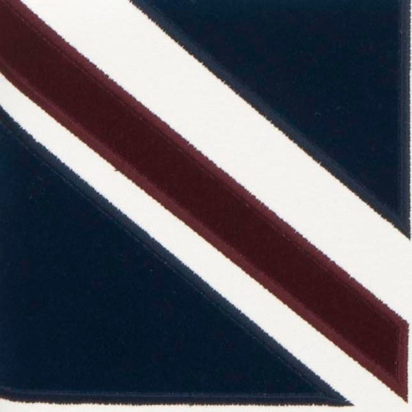 Safavieh Alicia Union Jack Ottoman - Stylish British Flag Accent For Modern Spaces, Compact & Versatile Design MCR4590K