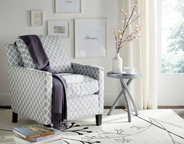 Safavieh Buckler Club Chair - Contemporary Diamond Upholstery With Silver Nail Heads For Timeless Elegance Grey / White MCR4613E