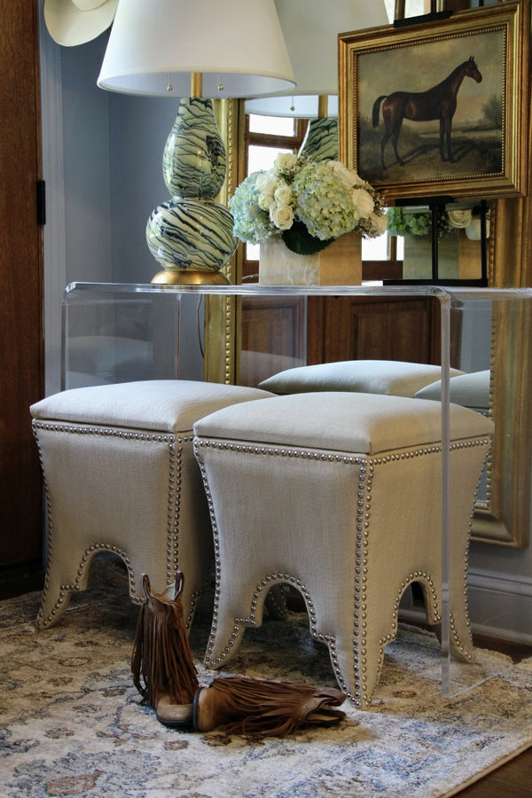 Safavieh Deidra Ottoman - Stylish Spanish-Inspired Design With Hidden Storage And Elegant Silver Nail Heads Beige MCR4663J