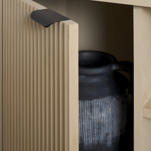 Safavieh Thurston 2-door Media Stand - Elegant Tv Cabinet For Stylish Living Spaces And Organized Entertainment Natural Wood Med5712a