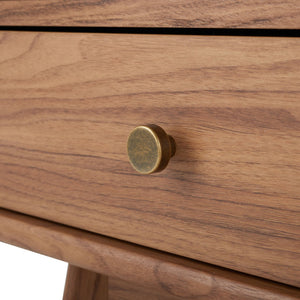 Safavieh Alatar Stylish 3-Drawer Media Stand With Open Shelf For Organized Storage And Timeless Appeal Oak MED9613D