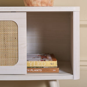 Safavieh Cielle 2-Door Media Stand With Rattan-Mesh Fronts And Tapered Legs For Modern Living Room Style Bleached White / Natural MED9628C