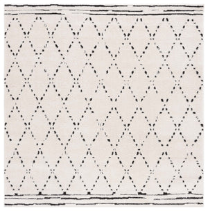 Safavieh Melody Exquisite Bohemian Area Rug - Plush Geometric Design For Sophisticated Home Decor Elegance Ivory ,Black Polyester Mel102a-3