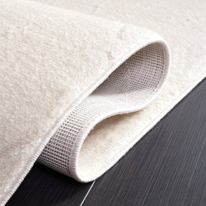 Safavieh Melody Elegant Area Rug - Luxurious Softness, Durable Design, Bohemian Charm For Timeless Spaces Ivory ,Beige Polyester Mel112a-10