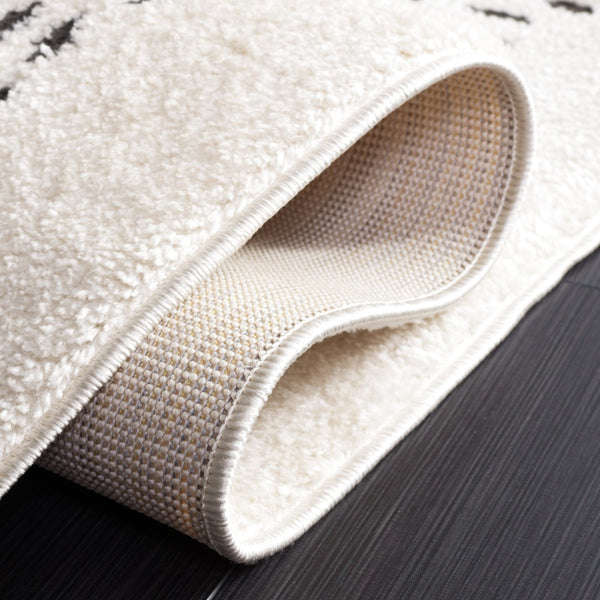 Safavieh Melody Scandinavian-inspired Modern Rug - Elegant Polyester Design For A Cozy Living Space Ivory ,Black Polyester Mel132a-24