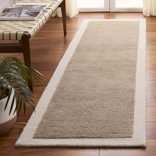 Safavieh Metro Hand‑Tufted Wool Cotton Rug In Warm Beige And Ivory Border — Plush Texture, Ethically Made, Durable 3'-0" x 5'-0" MET153B-3