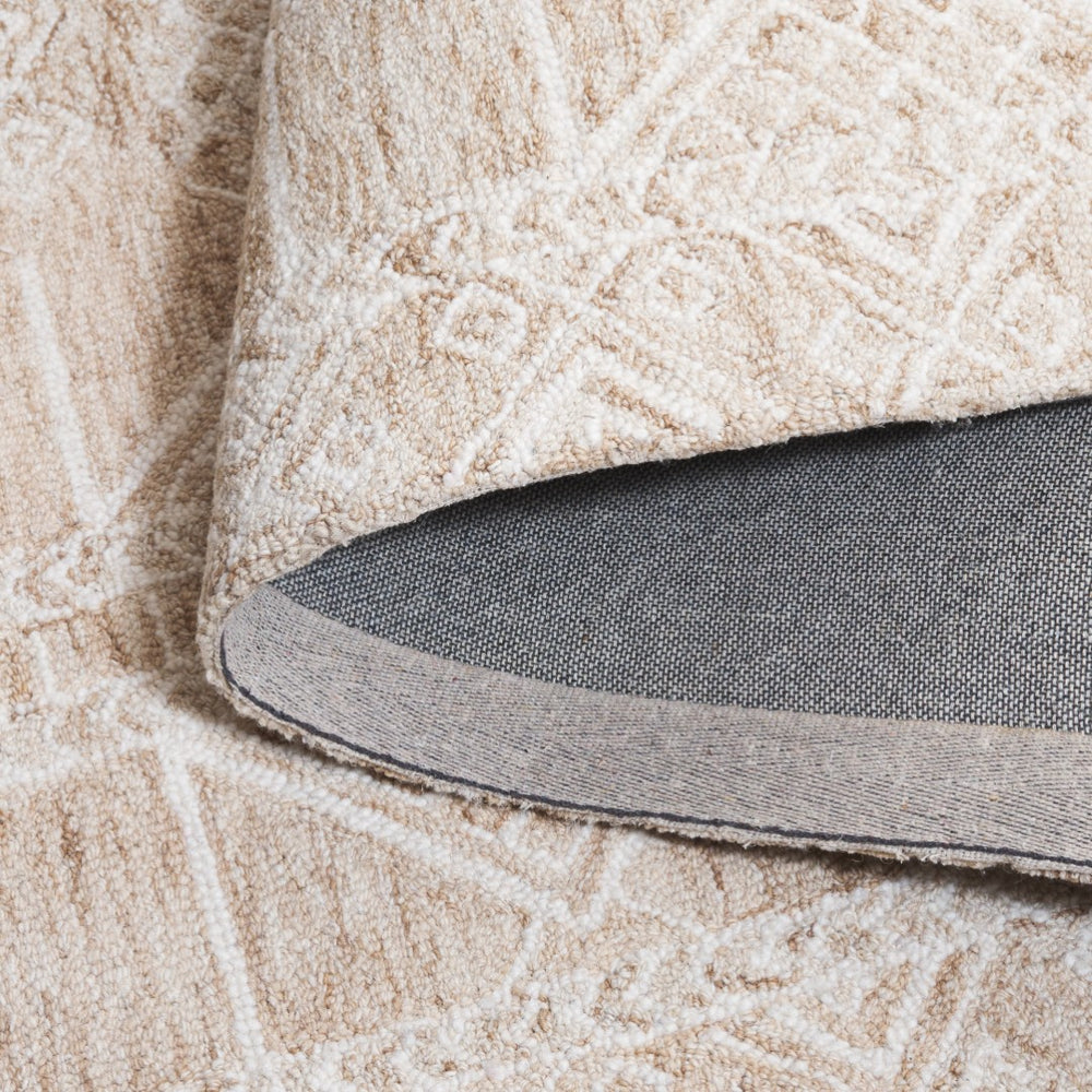 Safavieh Metro Elegant Hand-tufted Wool And Cotton Rug For Hallways – Timeless Style And Comfort Beige ,Brown 80% Wool,20% Cotton Met203b-6r