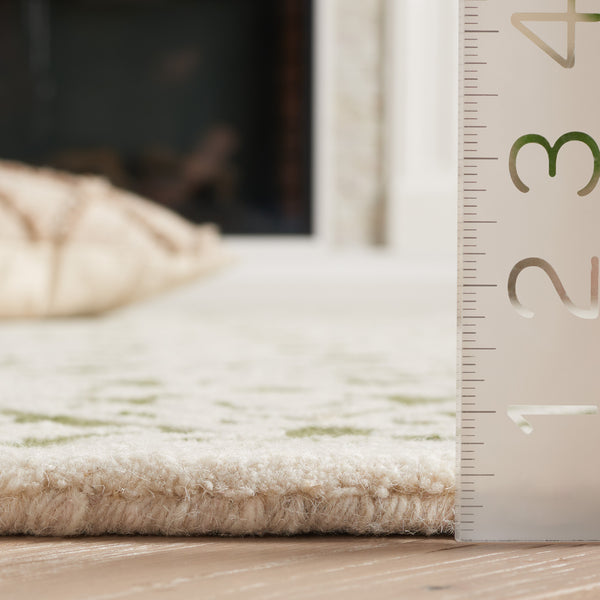 Safavieh Metro Hand-tufted Area Rug - Luxurious Wool Pile With Timeless Design For Elegant Home Décor Green ,Ivory Wool Pile Met256y-4