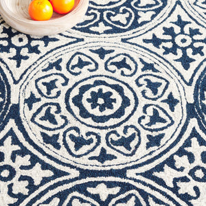 Safavieh Metro Hand-tufted Area Rug - Timeless Elegance With Medallion Motifs For Modern Home Décor Delight Blue ,Ivory 80% Wool,20% Cotton Met377m-3