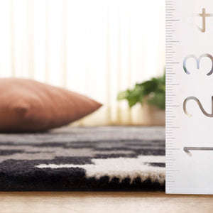 Safavieh Metro Hand-tufted Area Rug In Blue And Ivory - Contemporary Design With Luxurious Comfort For Your Home Black ,Ivory 80% Wool,20% Cotton Met380z-6sq