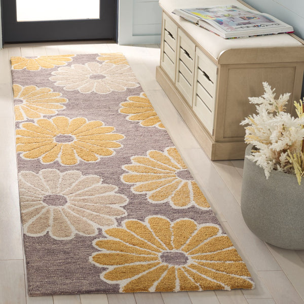 Safavieh Metro Handtufted Area Rug In Elegant Floral Design - Luxurious Wool & Cotton For Cozy Spaces Dark Grey ,Beige 80% Wool 20% Cotton Met384h-6