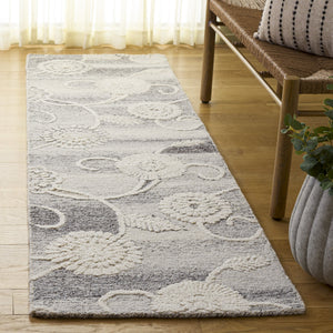 Safavieh Metro Hand-Tufted Grey Ivory Floral Rug — Wool-Cotton Blend, Low Pile Durability & Modern Elegance 4'-0" x 6'-0" MET393F-4