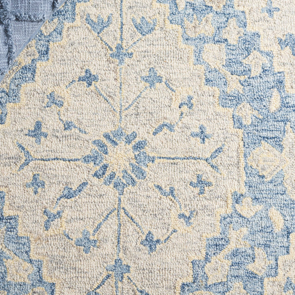 Safavieh Metro Handtufted Area Rug In Medium Rectangle - Luxurious Wool & Cotton Blend For Timeless Elegance Blue ,Ivory 80% Wool 20% Cotton Met474m-5