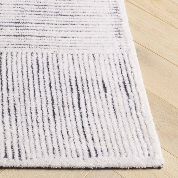 Safavieh Metro Hand-tufted Wool Runner Rug - Modern Design With Grid Pattern For Elegant Hallway Décor Ivory ,Charcoal Wool Pile Met482h-5