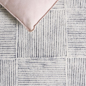 Safavieh Metro Hand-tufted Wool Runner Rug - Modern Design With Grid Pattern For Elegant Hallway Décor Ivory ,Charcoal Wool Pile Met482h-5