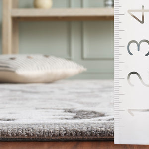 Safavieh Metro Elegant Hand-tufted Runner Rug For Hallways - Luxurious Wool Blend With Timeless Style Grey ,Ivory 80% Wool,20% Cotton Met709f-5