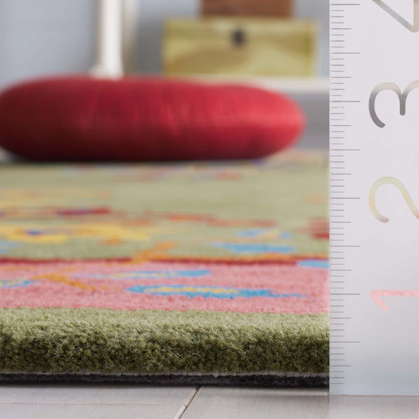 Safavieh Metro Hand-tufted Floral Area Rug - Luxurious Wool-cotton Blend, Artisanal Charm For Timeless Decor Green ,Pink 80% Wool,20% Cotton Met725y-6r