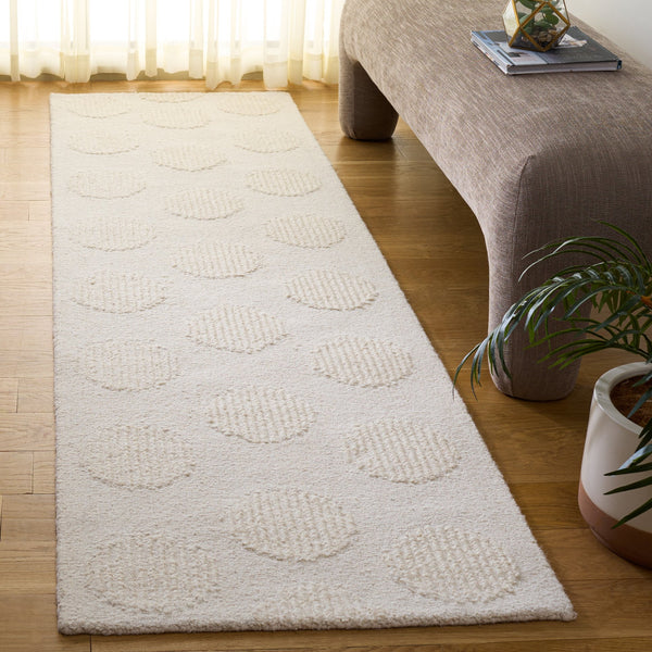 Safavieh Metro Hand-Tufted Ivory Area Rug, 85% Wool Low-Pile Transitional Accent For Living Room Elegance 4'-0" x 6'-0" MET895A-4