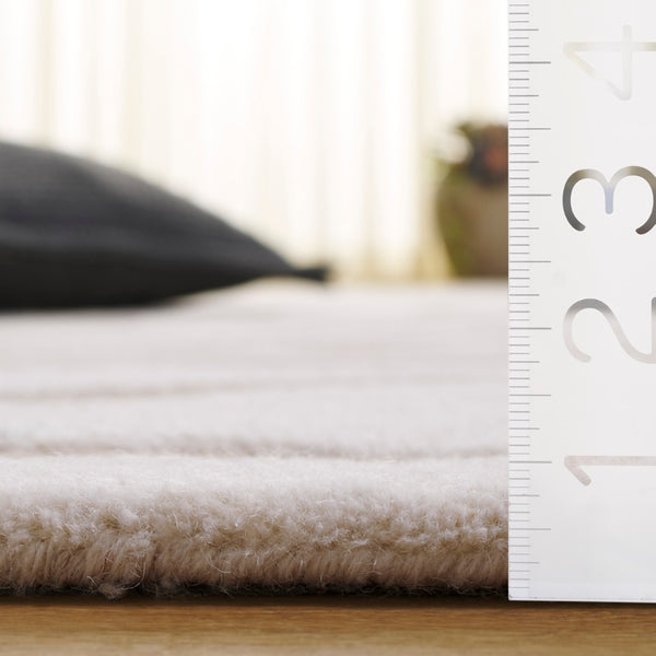 Safavieh Metro Hand-tufted Wool And Cotton Area Rug - Elegant Design For Modern Home Decor And Comfort Ivory ,Grey 80% Wool,20% Cotton Met951a-6r