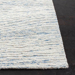 Safavieh Metro 995 Hand Tufted  Rug X23 Light Blue / Ivory MET995L-9