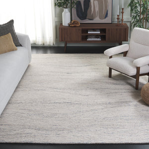 Safavieh Metro Hand-tufted Indian Wool & Cotton Area Rug - Elegant Round Design For Cozy Spaces And Style Light Blue ,Ivory Indian Wool And Cotton With Latex Met995l-8r