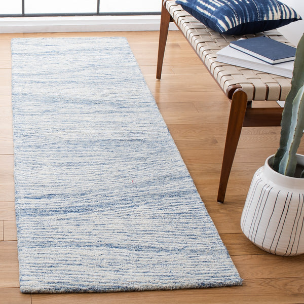 Safavieh Metro 995 Hand Tufted  Rug X23 Blue / Ivory MET995M-24