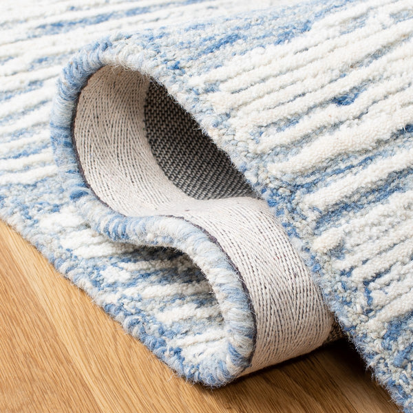 Safavieh Metro 995 Hand Tufted  Rug X23 Blue / Ivory MET995M-24