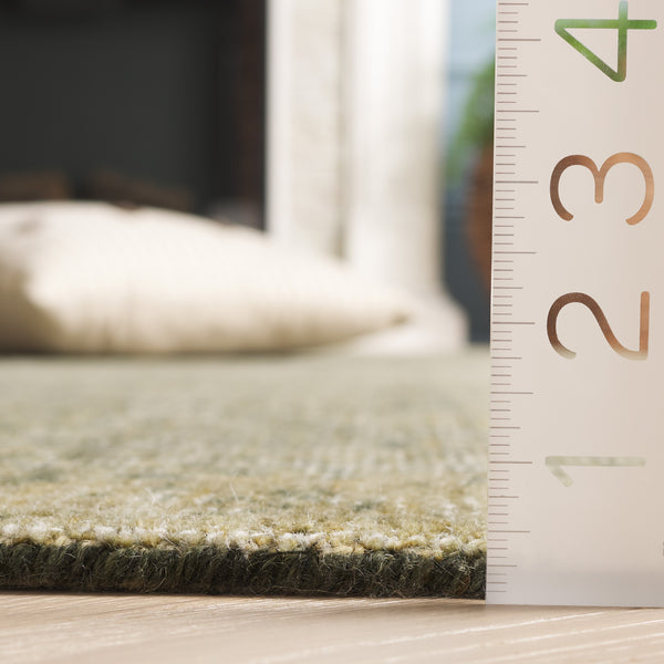 Safavieh Maharaja Transitional Hand Loomed Runner Rug - Timeless Elegance For Your Home Decor And Style Green 80% Wool,20% Cotton Mhj301y-5