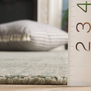 Safavieh Maharaja Hand-loomed Runner Rug - Timeless Elegance With Botanical Motifs For Any Home Decor Style Sage ,Green 80% Wool,20% Cotton Mhj302w-5