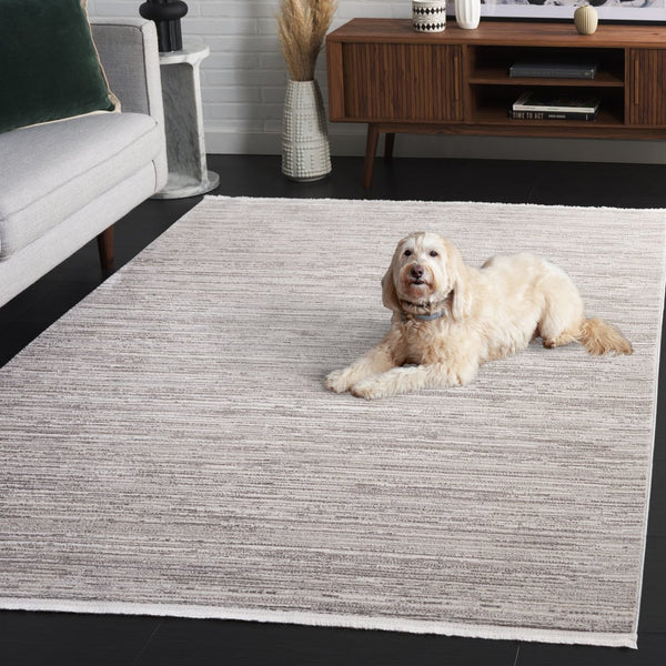 Safavieh Mila Modern Area Rug - Exquisite Power Loomed Design In Elegant Grey And Ivory For Contemporary Spaces Grey ,Ivory Polyester Mil224f-7r