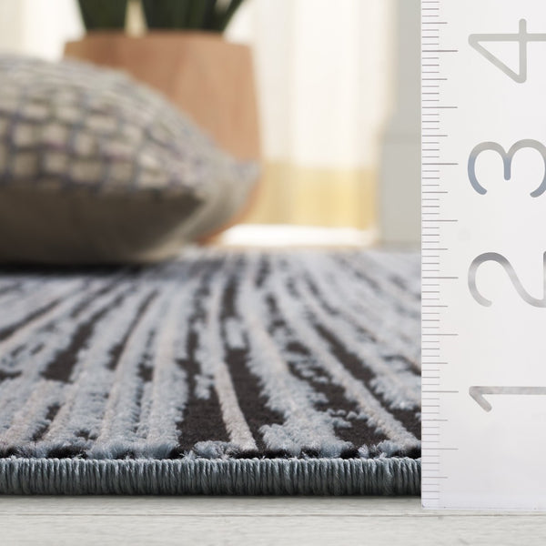 Safavieh Mila Elegant Area Rug – Modern Turkish Design In Neutral Shades For Stylish Home Decor Upgrade Light Blue ,Black Polyester Mil224l-4