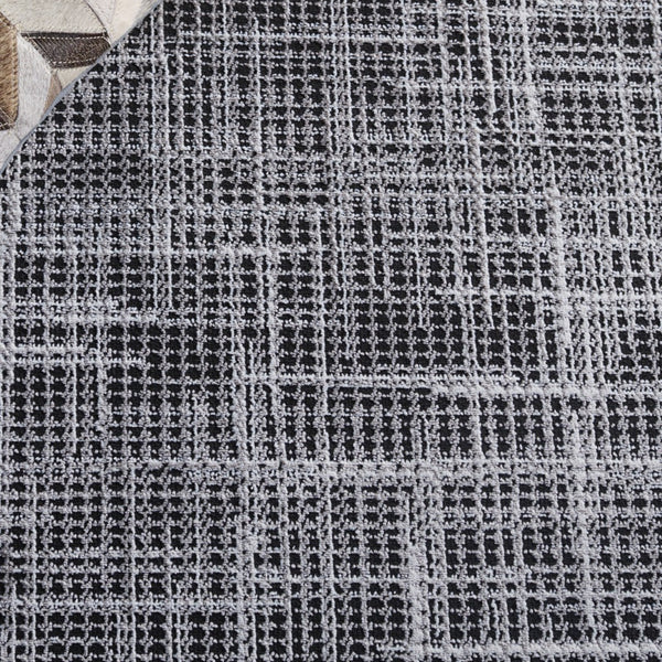 Safavieh Mila Modern Ivory And Black Area Rug - Soft, Durable Floor Accent For Stylish Home Décor Light Grey ,Black Polyester Mil228f-9