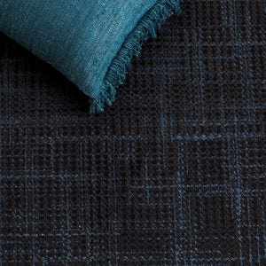 Safavieh Mila Modern Ivory And Black Area Rug - Soft, Durable Floor Accent For Stylish Home Décor Dark Blue ,Black Polyester Mil228l-8