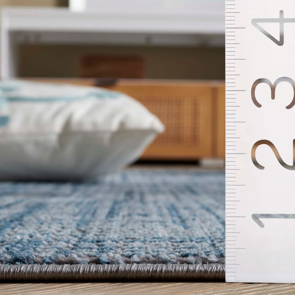 Safavieh Mila Modern Area Rug - Elegant Blue And Grey Design, Craftsmanship From Turkey For Your Home Decor Blue ,Grey Polyester Mil228m-7r