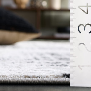 Safavieh Mila Modern Runner Rug - Elegant Power Loomed Design For Hallways, Stylish Home Décor Enhancement Black ,Ivory Polyester Mil230z-5