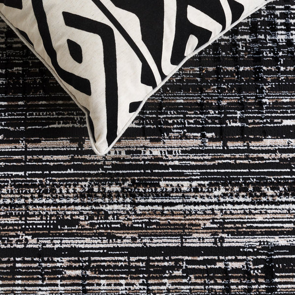 Safavieh Mila Bohemian Style Runner Rug – Artistic Turkish Design For Elegant Home Décor And Warmth Black ,Beige Ivory Polyester Mil234z-5