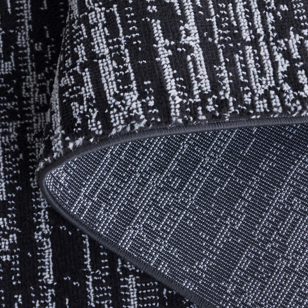 Safavieh Mila Elegant Area Rug In Rich Dark Blue And Black Tones, Perfect For Modern Decor Enhancement Black ,Ivory Polyester Mil238z-4