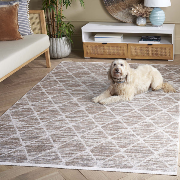 Safavieh Mila Modern Turkish Area Rug - Elegant Geometric Design, Plush Texture, Eco-friendly Luxury Decor Beige ,Ivory Polyester Mil240b-5