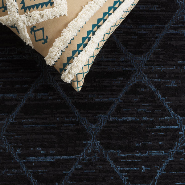 Safavieh Mila Scandinavian Style Runner Rug - Minimalist Elegance In Ivory And Black For Modern Spaces Brown ,Blue Black Polyester Mil240t-5