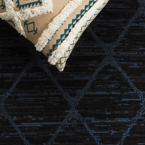 Safavieh Mila Scandinavian Area Rug - Elegant Ivory And Black Design For Cozy Living Spaces And Decor Brown ,Blue Black Polyester Mil240t-9