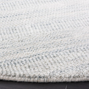 Safavieh Mirage 125 MIR125 Hand Loomed  Rug Light Grey / Ivory MIR125F-9