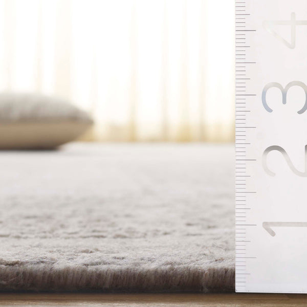 Safavieh Mirage Hand-loomed Area Rug - Elegant, Plush Design In Warm Tones For Timeless Home Décor Appeal Beige 60% Wool,30% Viscose,10% Cotton Mir524b-6