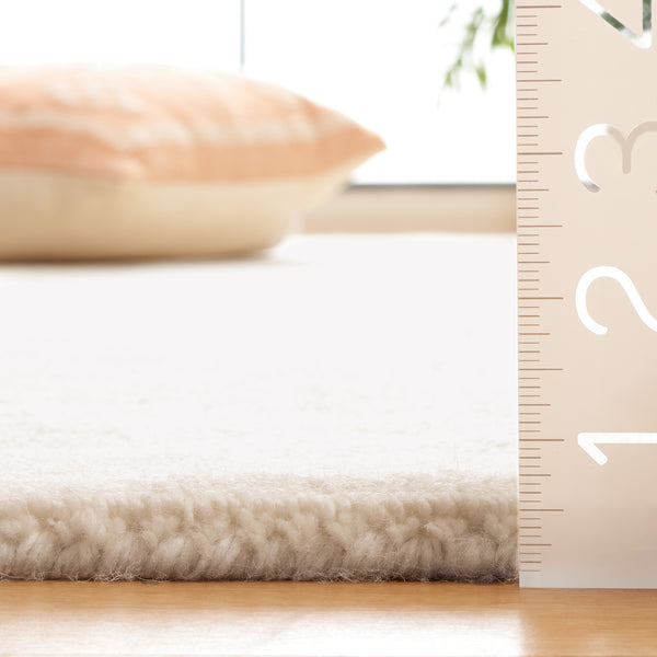 Safavieh Mirage Hand‑Loomed 632A Ivory Accent Rug — 1X1.5 Ft Wool-Cotton Blend, Cozy Neutral Texture For Small Spaces MIR632A-0116